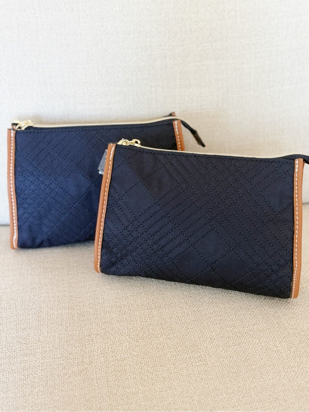 Set of 2 Estée Lauder Navy Cosmetic Pouch Limited Edition